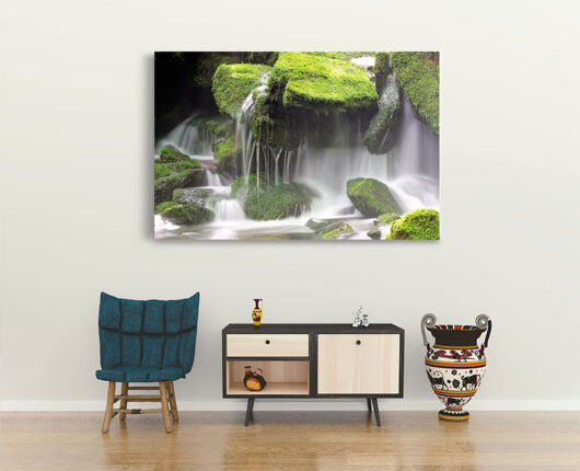 Fotoleinwand - Natur - Wasserfall - Moos